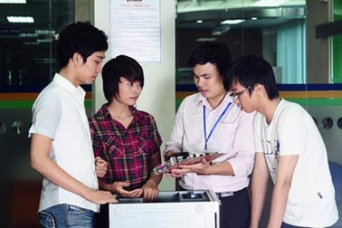 Sinh viên Việt “khát” giáo trình chuẩn quốc tế