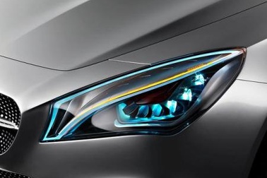 Cuộc chơi ánh sáng trong ngành ô tô