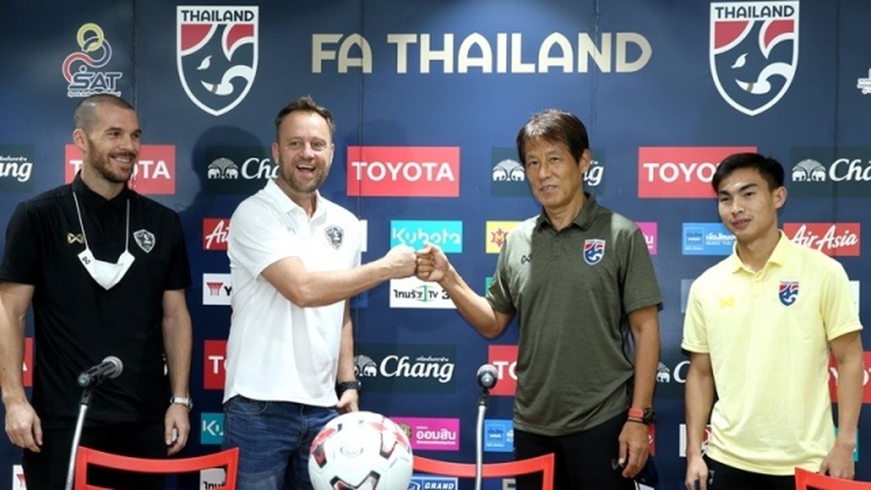 HLV Nishino hé lộ đội hình Thái Lan gặp Thai-League All Stars - 3 HLV Nishino hé lộ đội hình Thái Lan gặp Thai-League All Stars - 3