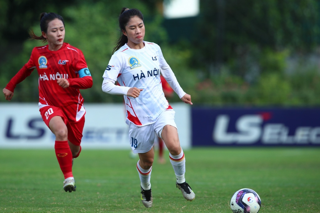 Đội nữ Hà Nội lấy lại phong độ tại giải vô địch quốc gia 2024 - 1 Đội nữ Hà Nội lấy lại phong độ tại giải vô địch quốc gia 2024 - 1