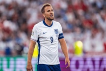 Hàng công vô cùng tệ hại của tuyển Anh và sai lầm chết người