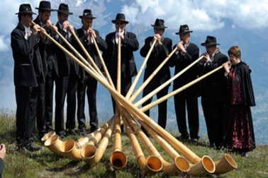 Độc đáo lễ hội kèn sừng quốc tế ở Thụy Sĩ