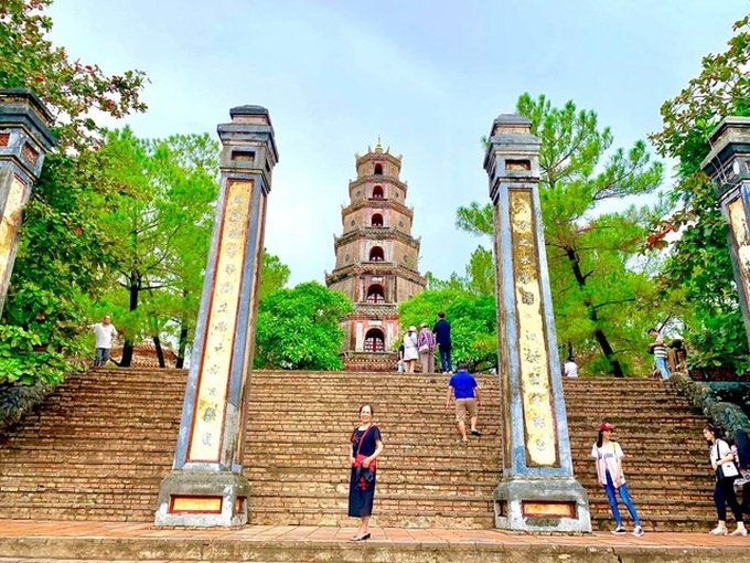 Đưa mẹ đi khắp thế gian: Chuyến du lịch đầu tiên trong đời của mẹ, khám phá Huế - Hội An và giấc mơ dần trọn vẹn  - Ảnh 13.