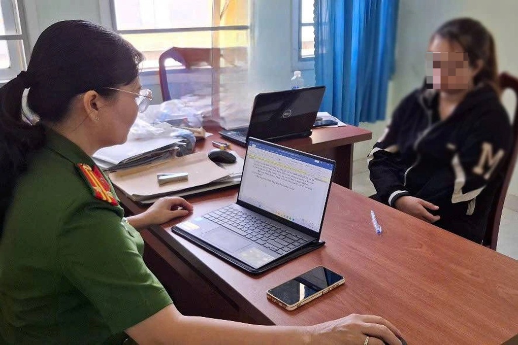 Lời khai của bảo mẫu tát trẻ tới tấp ở Tiền Giang - 1 Lời khai của bảo mẫu tát trẻ tới tấp ở Tiền Giang - 1