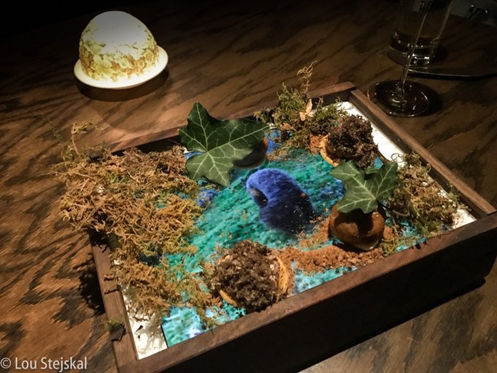 Nhà hàng gắn sao Michelin gây tranh cãi, khách dùng bữa sốc lên sốc xuống - 3 Nhà hàng gắn sao Michelin gây tranh cãi, khách dùng bữa sốc lên sốc xuống - 3
