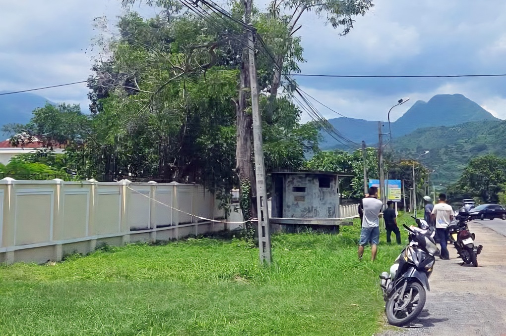 Phát hiện thi thể nam giới trong lô cốt bỏ hoang ở Nha Trang - 1 Phát hiện thi thể nam giới trong lô cốt bỏ hoang ở Nha Trang - 1