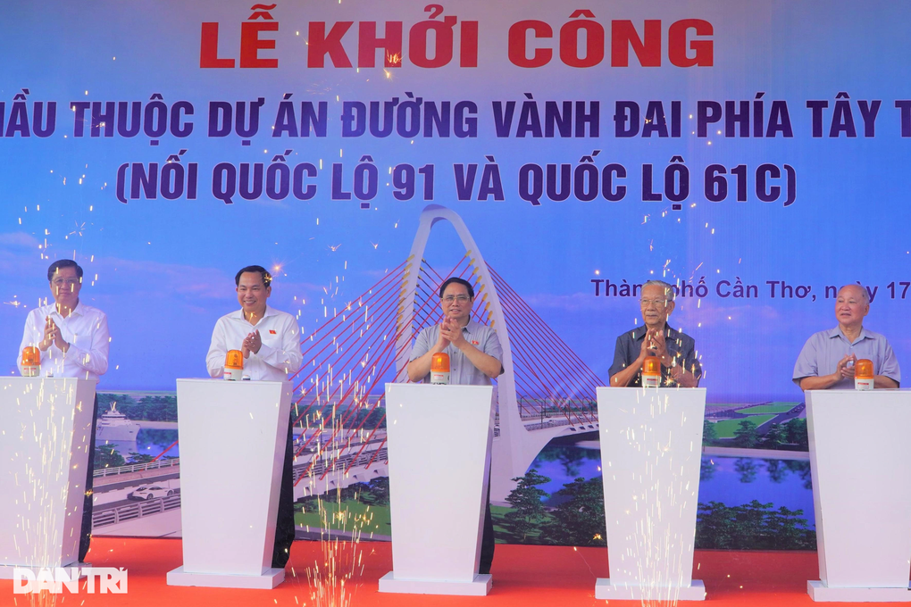 Thủ tướng dự khởi công đường gần 4.000 tỷ đồng ở Cần Thơ - 2 Thủ tướng dự khởi công đường gần 4.000 tỷ đồng ở Cần Thơ - 2