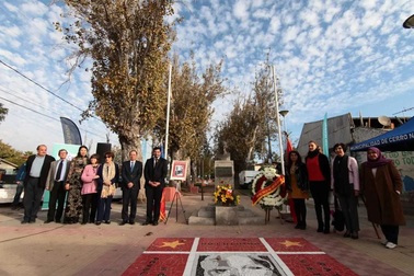 Kỷ niệm 129 năm ngày sinh Chủ tịch Hồ Chí Minh tại Chile