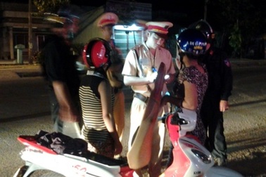 Đề nghị công an điều tra đường dây làm giả giấy khám sức khoẻ cho người học lái xe