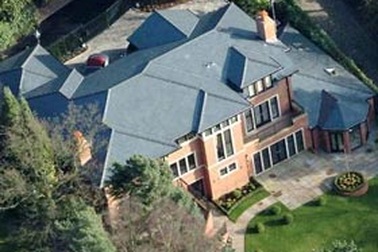 Biệt thự cũ Ronaldo quyến rũ các sao Ngoại hạng