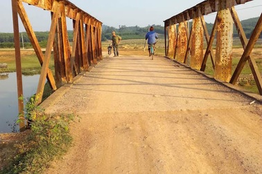 Ám ảnh trên những chiếc cầu “tử thần”