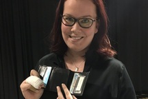 Chiếc ví trở về nguyên vẹn với khổ chủ sau 8 năm bị mất