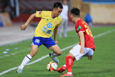 Nguyên Mạnh xuất sắc, Nam Định khiến CLB Thanh Hóa chia điểm