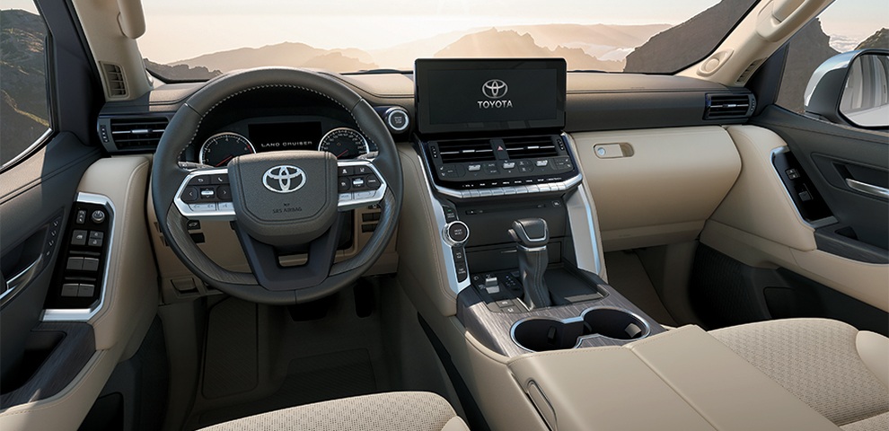 Đánh giá Toyota Land Cruiser 2021: Tượng đài SUV với sức mạnh vượt thời gian - 3 Đánh giá Toyota Land Cruiser 2021: Tượng đài SUV với sức mạnh vượt thời gian - 3