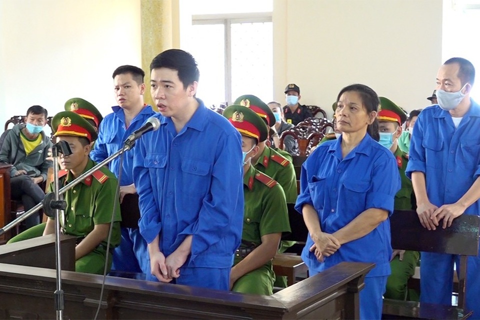 Tử hình 2 đối tượng trong đường dây mua bán ma túy xuyên quốc gia - 1 Tử hình 2 đối tượng trong đường dây mua bán ma túy xuyên quốc gia - 1