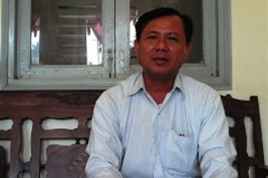 Cách chức Bí thư xã xài sang nhất miền Tây