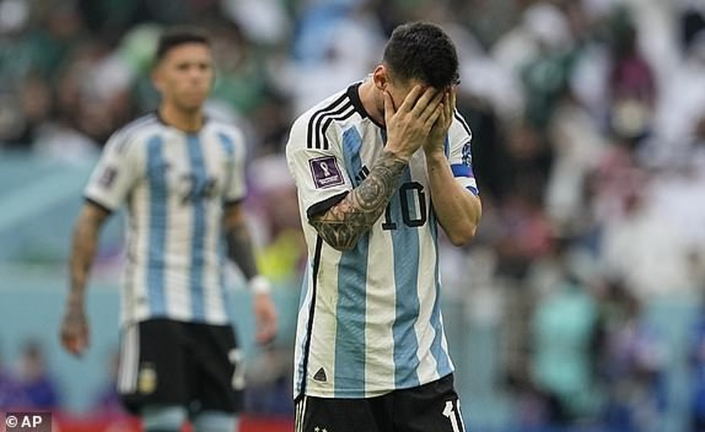 Messi ghi bàn, Argentina vẫn nhận thất bại sốc trước Saudi Arabia - 1 Messi ghi bàn, Argentina vẫn nhận thất bại sốc trước Saudi Arabia - 1