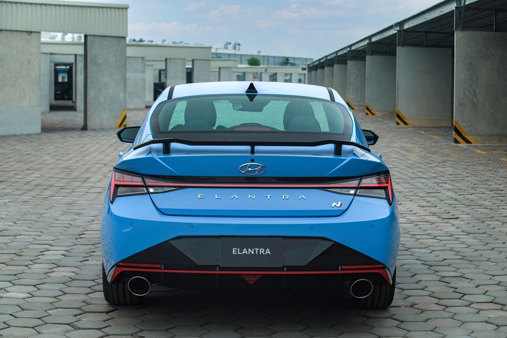 Elantra N về Việt Nam để đấu Civic Type R nhưng Hyundai vẫn chưa mở bán - 4 Elantra N về Việt Nam để đấu Civic Type R nhưng Hyundai vẫn chưa mở bán - 4
