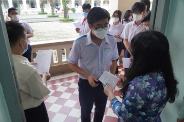 Thiếu chỉ tiêu, chuyên gia kiến nghị TPHCM tuyển bổ sung lớp 10 công lập