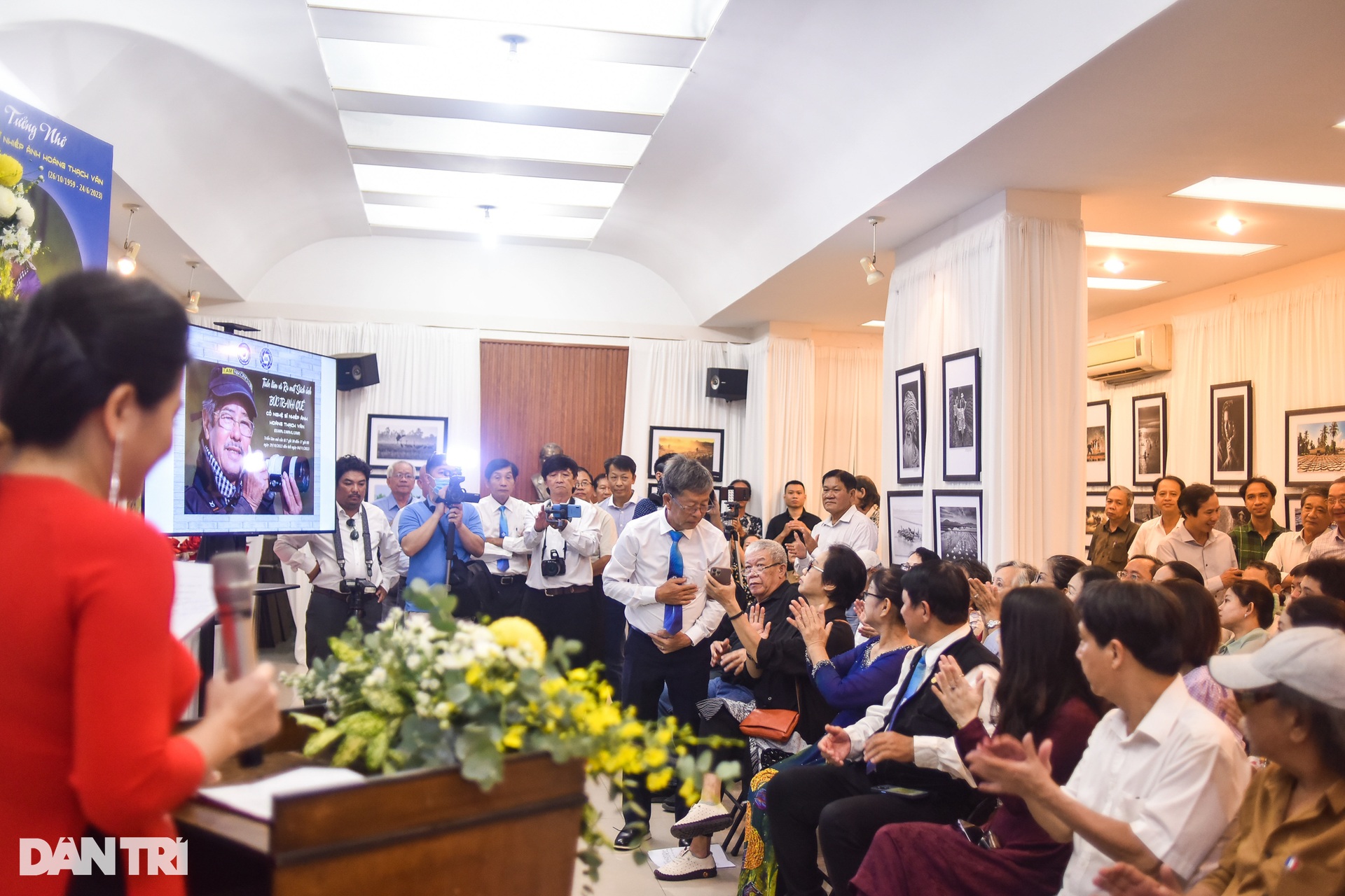 Ngắm Bức tranh quê qua triển lãm của cố nghệ sĩ nhiếp ảnh Hoàng Thạch Vân - 3 Ngắm Bức tranh quê qua triển lãm của cố nghệ sĩ nhiếp ảnh Hoàng Thạch Vân - 3