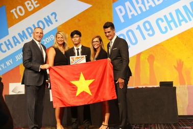 Nam sinh Ngoại thương đoạt huy chương đồng giải Tin học văn phòng thế giới 2019