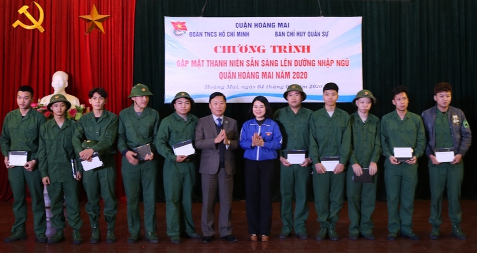 2.365 thanh niên Hà Nội viết đơn tình nguyện lên đường nhập ngũ - 2 2.365 thanh niên Hà Nội viết đơn tình nguyện lên đường nhập ngũ - 2