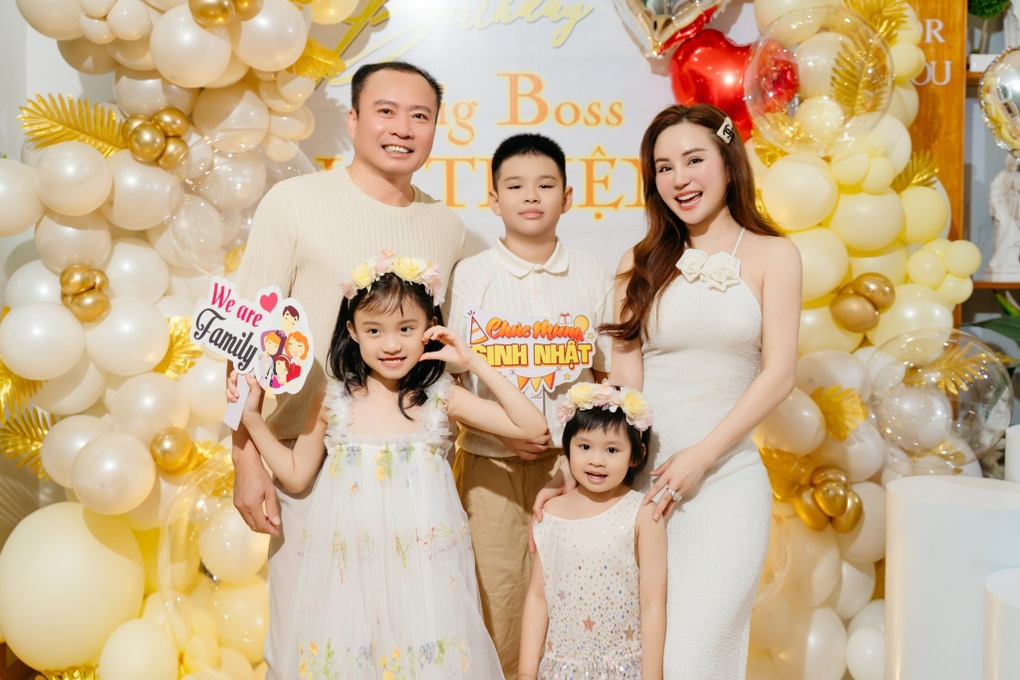 Vy Oanh: Tôi từng nghĩ đến chuyện không hát nữa - 2 Vy Oanh: Tôi từng nghĩ đến chuyện không hát nữa - 2
