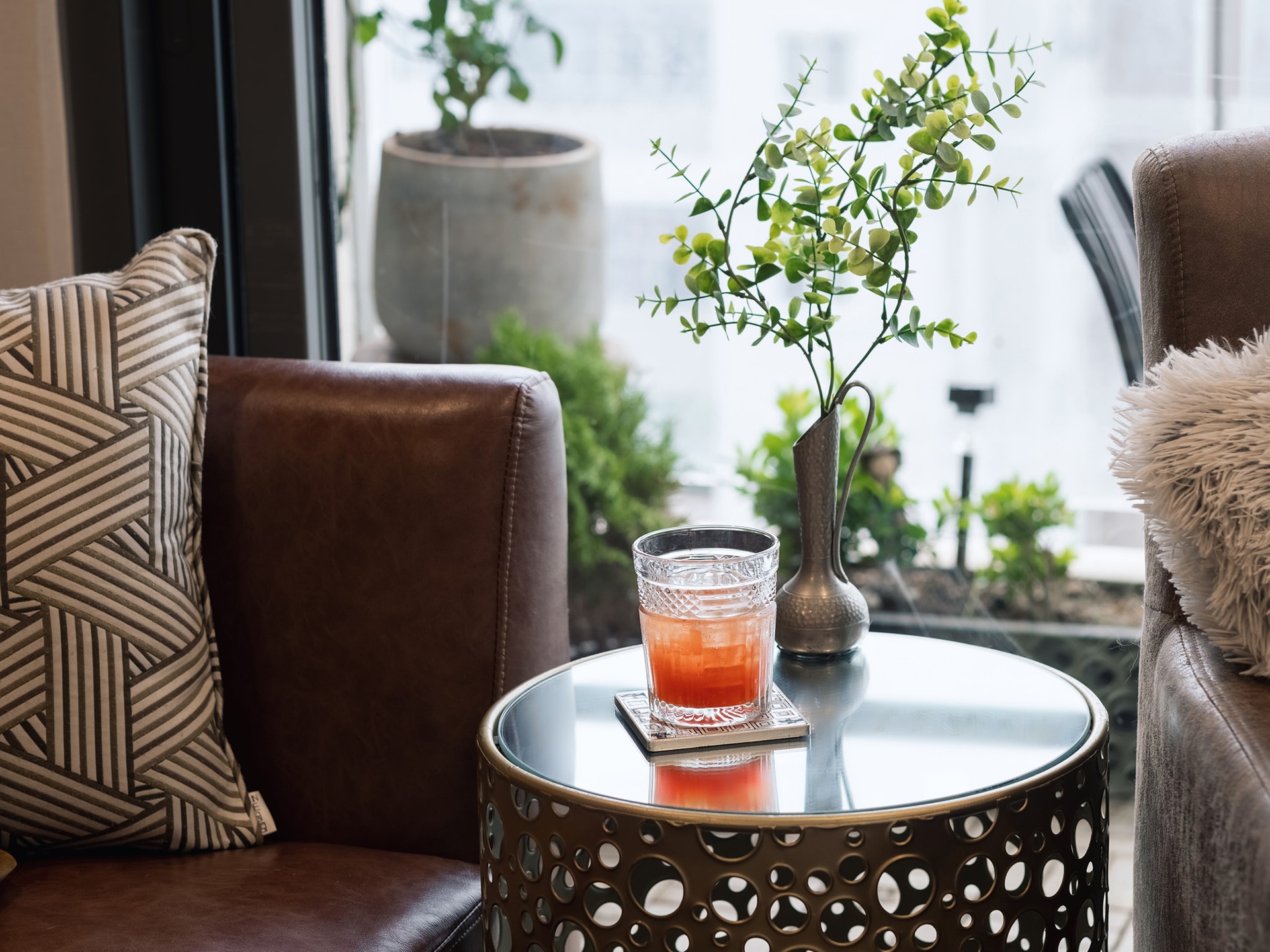 Độc, lạ với căn hộ thiết kế theo phong cách Mid-century Modern - 5 Độc, lạ với căn hộ thiết kế theo phong cách Mid-century Modern - 5