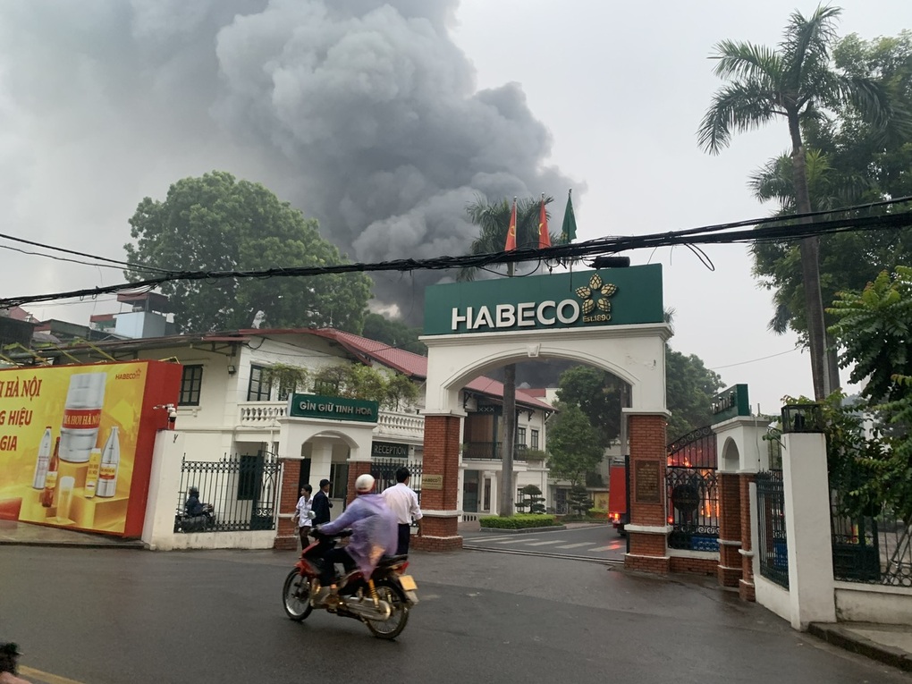 Cháy lớn tại Nhà máy Bia Hà Nội - 2