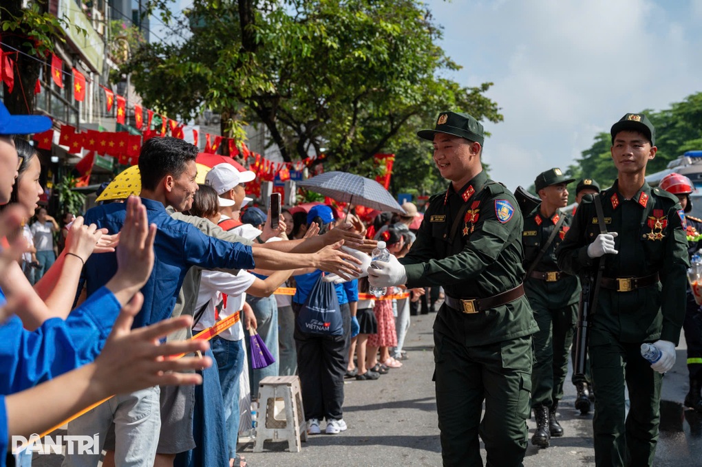 Thời tiết ngày 3/9: Mưa rải rác ở cả ba miền - 1 Thời tiết ngày 3/9: Mưa rải rác ở cả ba miền - 1