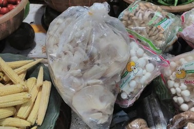 Nguy cơ mang bệnh vì ăn nấm tươi không được bảo quản đúng cách