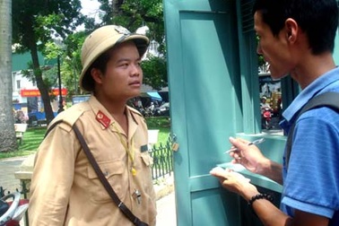 Hai CSGT tóm gọn tên cướp táo tợn