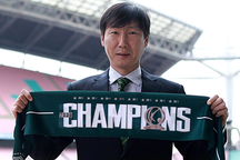 Bóng đá Việt Nam kỷ nguyên Kim Sang Sik và duyên nợ với Shin Tae Yong