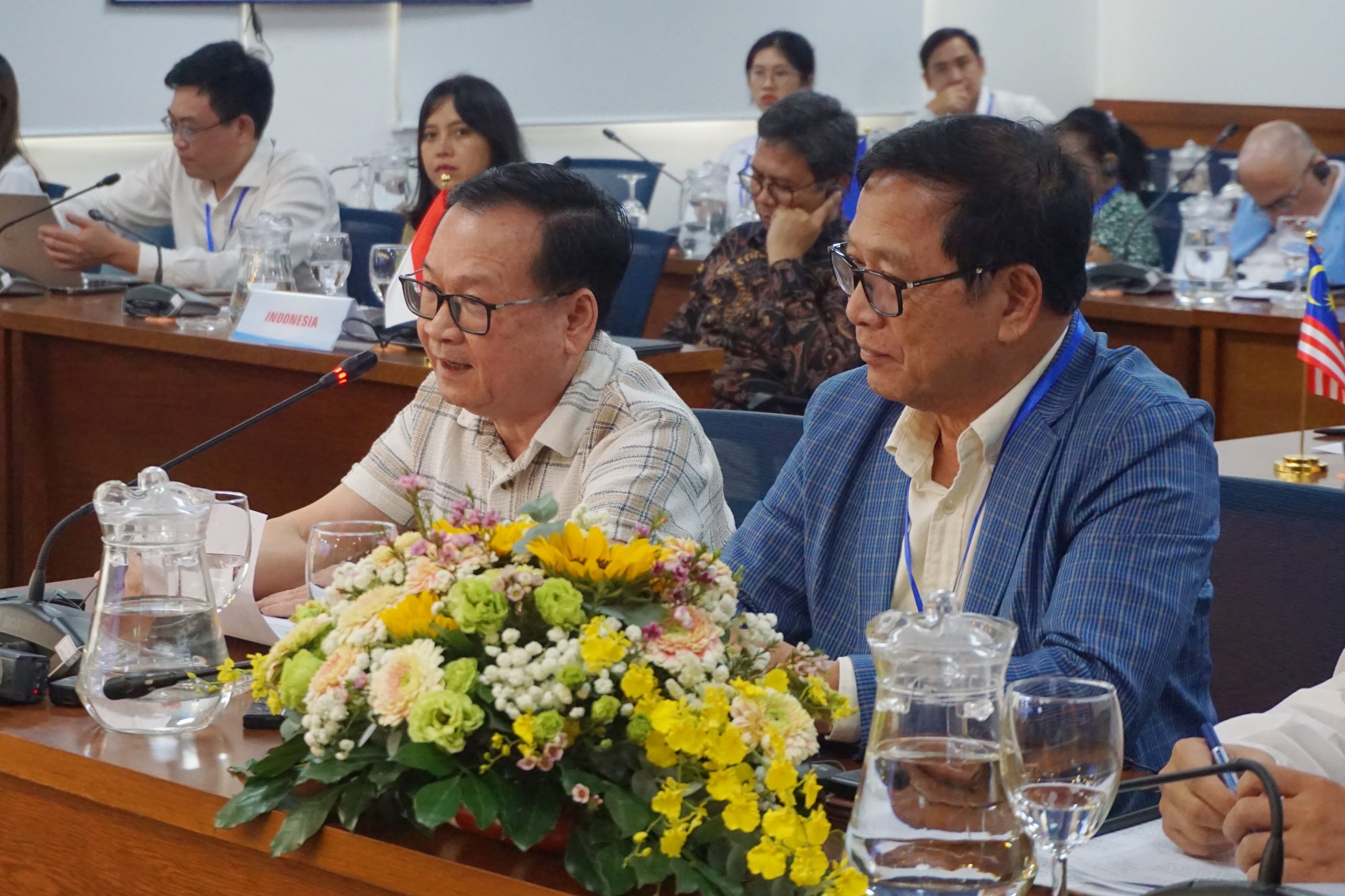 Pisarz Nguyen Nhat Anh: Fałszywe i pirackie książki szkodzą wizerunkowi kraju - 2 Nhà văn Nguyễn Nhật Ánh: Sách giả, sách lậu làm xấu hình ảnh đất nước - 2