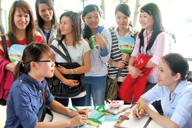 Nan giải bài toán... việc làm 