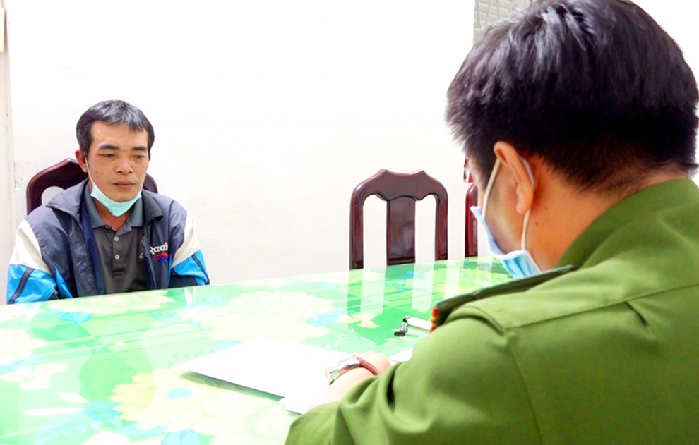 12 giờ truy bắt kẻ sát nhân trên núi Két - 1 12 giờ truy bắt kẻ sát nhân trên núi Két - 1