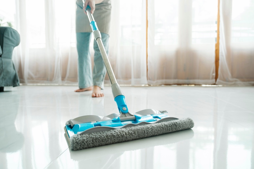 Sunlight Lau Sàn ứng dụng men vi sinh vào nước lau sàn mới - 2 Sunlight Lau Sàn ứng dụng men vi sinh vào nước lau sàn mới - 2