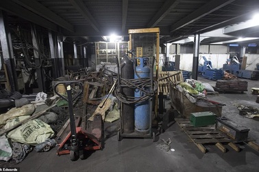 Bên trong cơ sở chế tạo bom "mẹ của quỷ Satan" dùng trong vụ khủng bố Sri Lanka