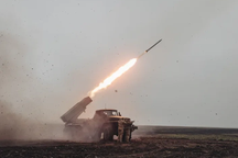 Ukraine đạt được đà tiến ở Kherson, Nga biến Crimea thành pháo đài kiên cố