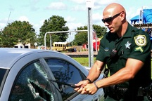 38 trẻ em thiệt mạng vì bị bỏ quên trên xe hơi mỗi năm tại Mỹ