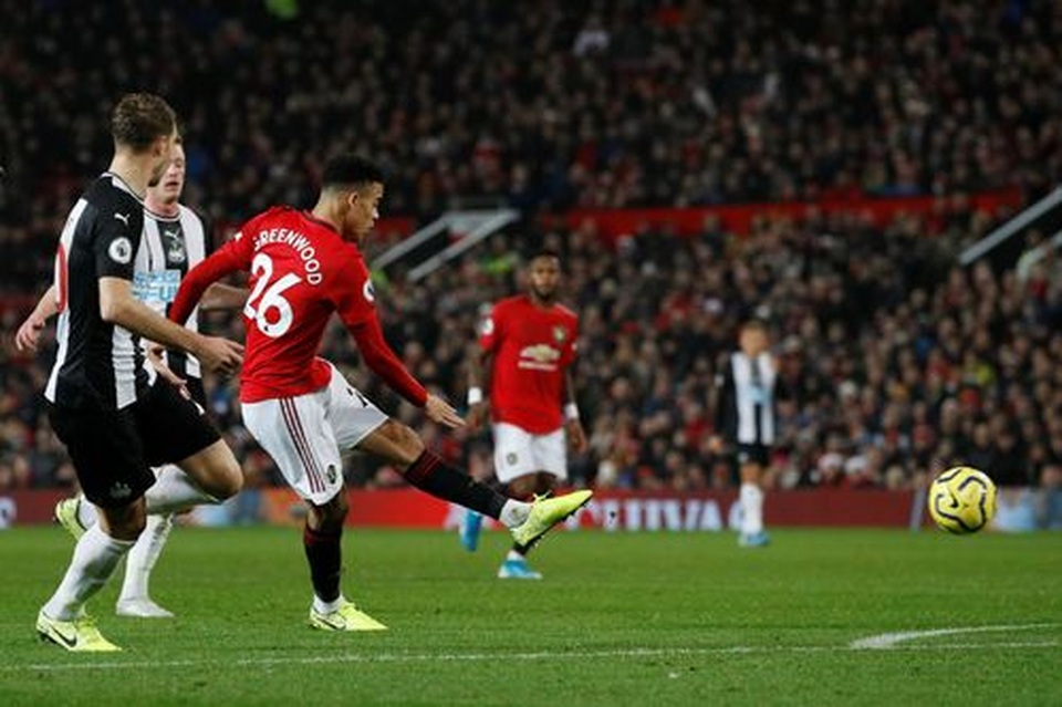 Man Utd 4-1 Newcastle: Hàng công thăng hoa, Quỷ đỏ giành trọn điểm - 4 Man Utd 4-1 Newcastle: Hàng công thăng hoa, Quỷ đỏ giành trọn điểm - 4