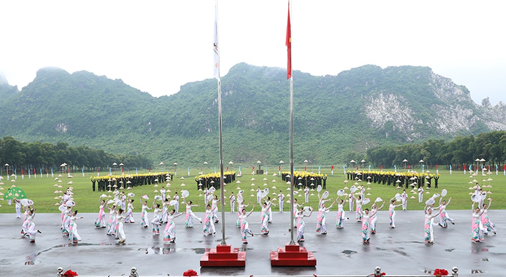 Loại vũ khí nào được sử dụng cho cuộc thi xạ thủ bắn tỉa ở Việt Nam? - 1 Loại vũ khí nào được sử dụng cho cuộc thi xạ thủ bắn tỉa ở Việt Nam? - 1