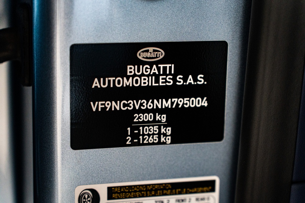 Đạt gần 11 triệu USD, Bugatti Chiron Profilée xác lập kỷ lục đấu giá xe mới - 23 Đạt gần 11 triệu USD, Bugatti Chiron Profilée xác lập kỷ lục đấu giá xe mới - 23
