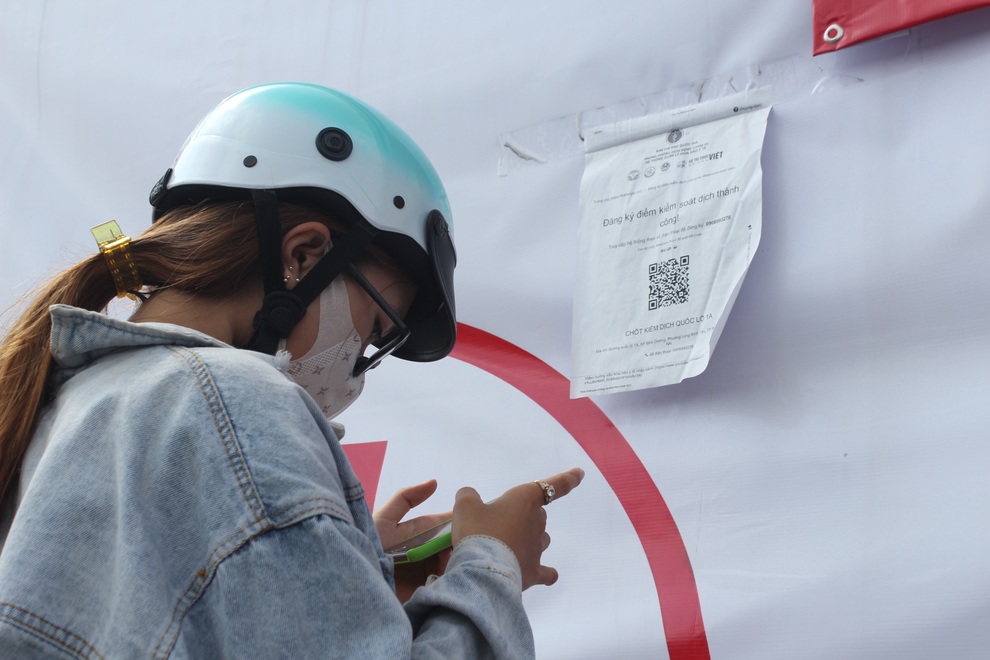 Chốt cửa ngõ Đồng Nai không thể kiểm soát 100% phương tiện từ TPHCM - 11