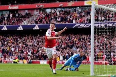 Gyokeres "khai hỏa", Arsenal vùi dập Nottingham Forest