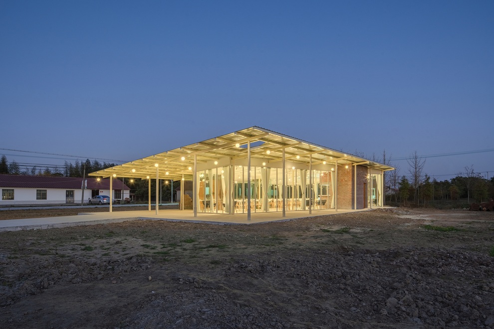 Bí mật trong thiết kế đặc biệt giúp quán cà phê một màu hút khách - 14