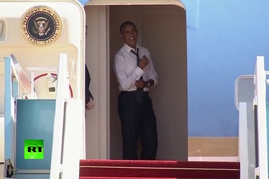 Ông Obama kiên nhẫn gọi Bill Clinton lên chuyên cơ