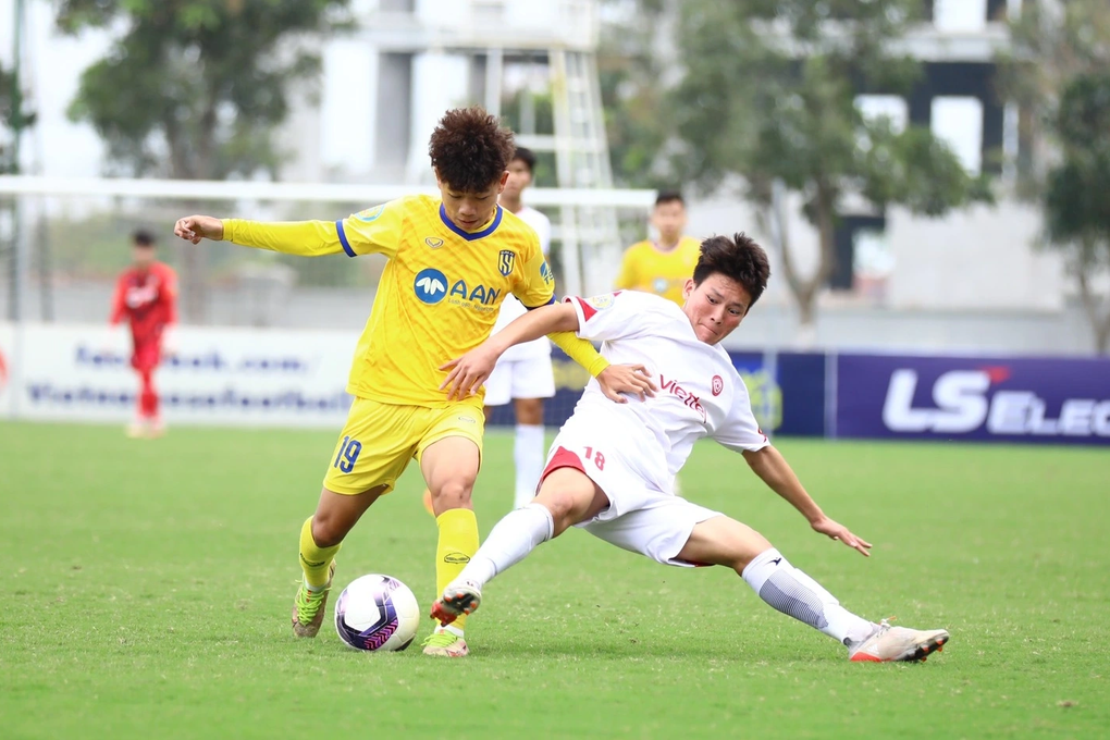 Viettel gặp Hồng Lĩnh Hà Tĩnh ở trận chung kết giải U17 Quốc gia 2023 - 1 Viettel gặp Hồng Lĩnh Hà Tĩnh ở trận chung kết giải U17 Quốc gia 2023 - 1