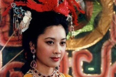 Mỹ nhân đẹp nhất "Tây Du Ký" và "ồn ào" tình cảm với "Đường Tăng"