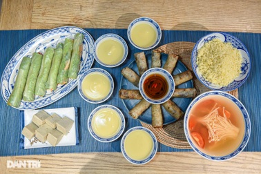 Dịch vụ đặt mâm cỗ cúng rằm online "lên ngôi" giữa mùa dịch